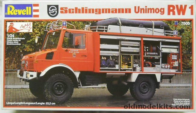 Revell 1/24 Schlingmann Unimog RW1 Rescue Fire Truck, 7505 plastic model kit